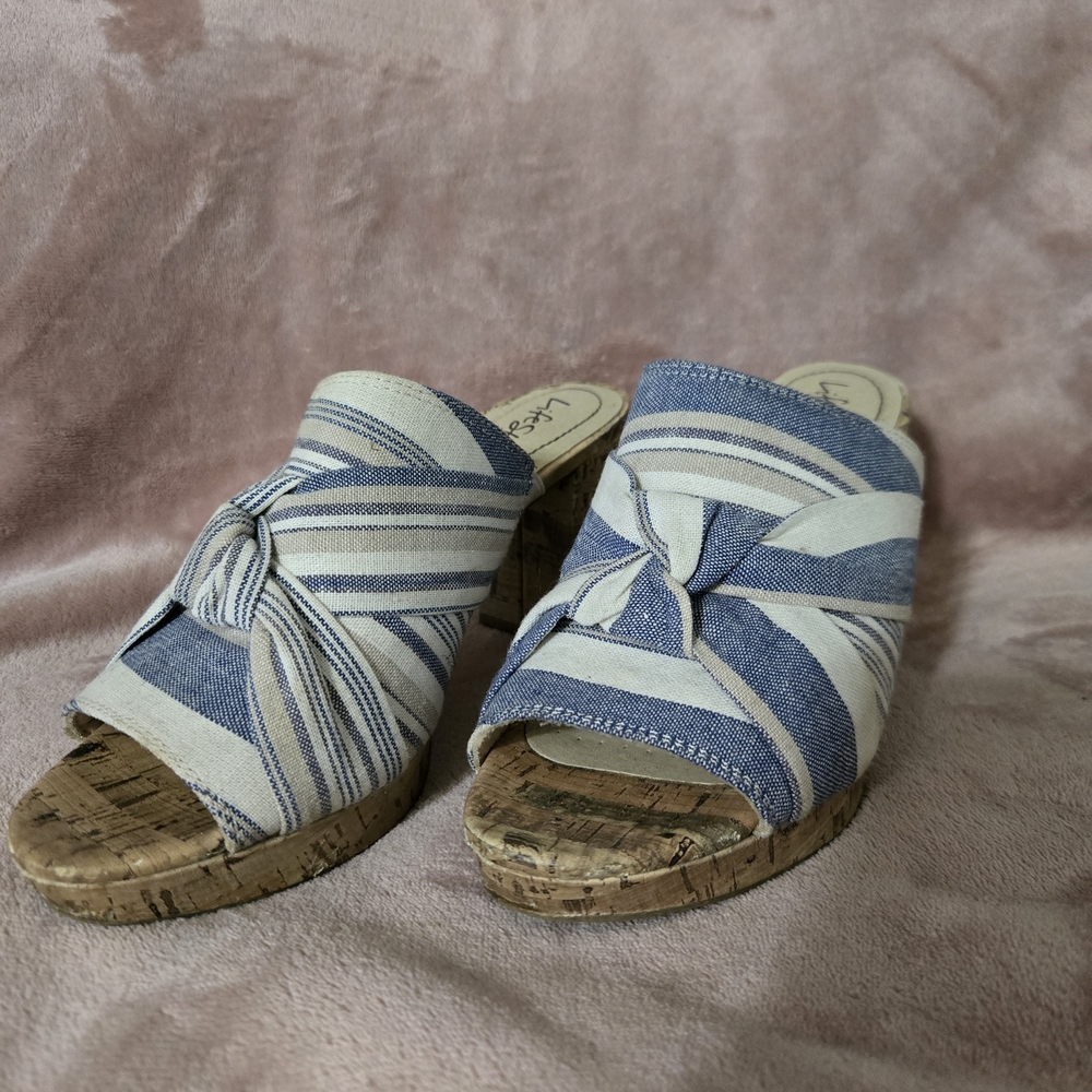 LifeStride Striped Blue and White Women's Wedges